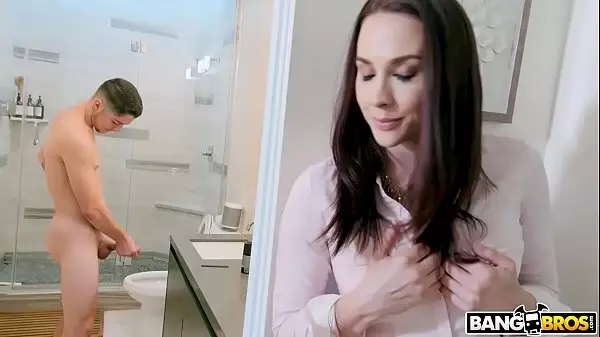 Bangbros - Stepmom Chanel Preston Catches Jerking Off In Bathroom