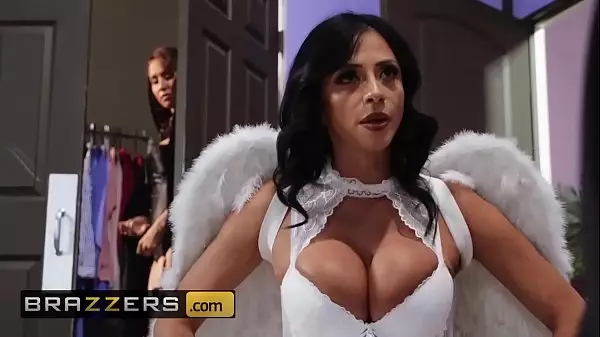 Hot And Mean - (Ariella Ferrera, Isis Love) - Milf Witches Part 1 - Brazzers