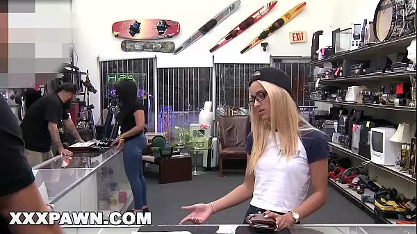 Xxxpawn - Uma Jolie Paying Dues To Get Her Ring Back From Pawn Shop