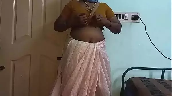 Aunty Without Blouse