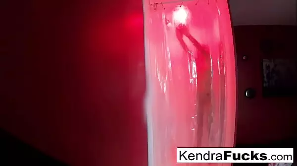 Hot Kendra Cole Takes A Sexy Shower!