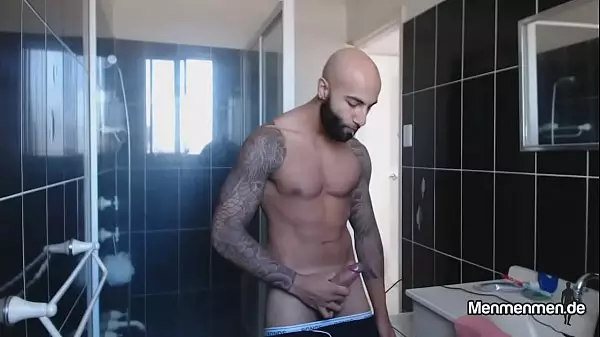 Latin Men Jerking