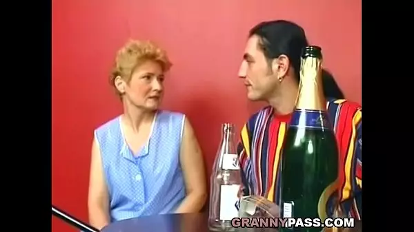 Older Women In Nylons