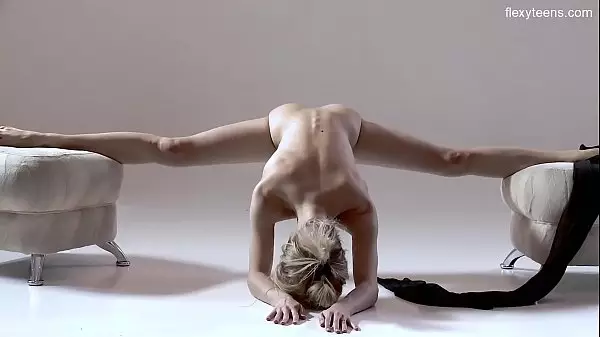 Russian Hot Hairy Gymnast Rita Mochalkina