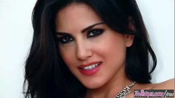 Sunny Leone Biopic Xxx