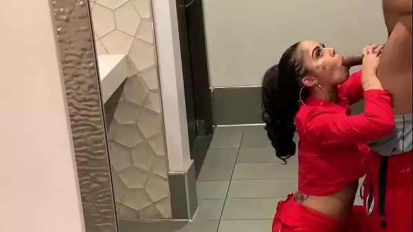 Genevieve Sinn Sucks Sevyan Harden’s Bbc In Public Bathroom