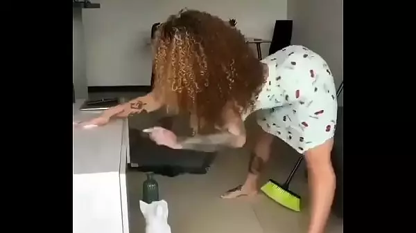 Housekeeper Moriah Mills Twerks While Cleaning Up In Dress