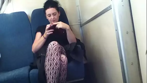 Guys Bulge In Public