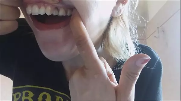 Teeth Brushing Fetish