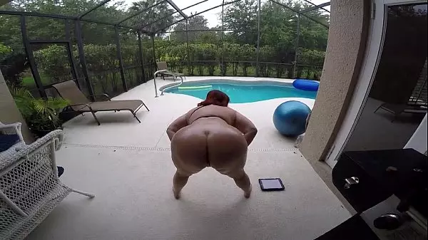 Big Round Ass Tease