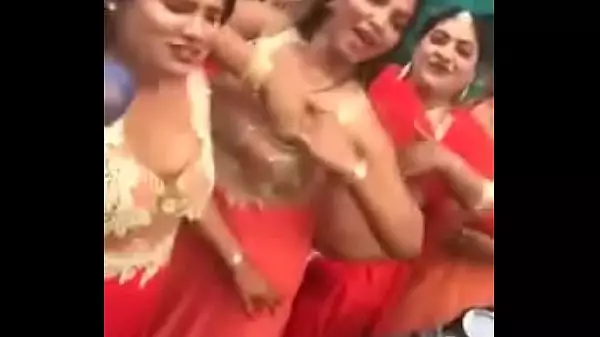 Hot And Nude Mujra