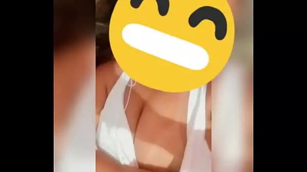 Videos De Mujeres Mostrando Sus Senos