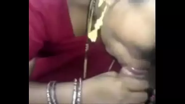 Saree Me Boobs