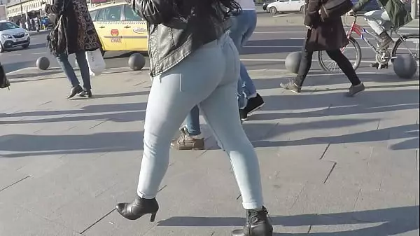 Candid Jeans Ass