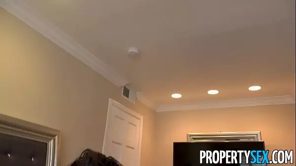 Hot Estate Agent Gets Creampied