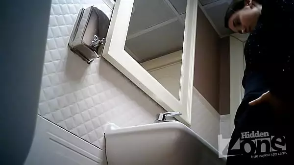 Camara Escondida En Baño De Mujeres