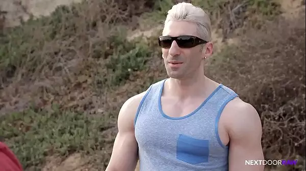 Muscle Hunk Gay Sex