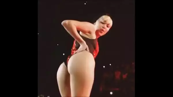 Miley Cyrus Uncensored Pussy Pics