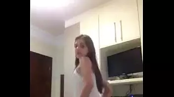 Novinha Dançando Funk