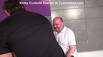 Bi Cuckold Gangbang